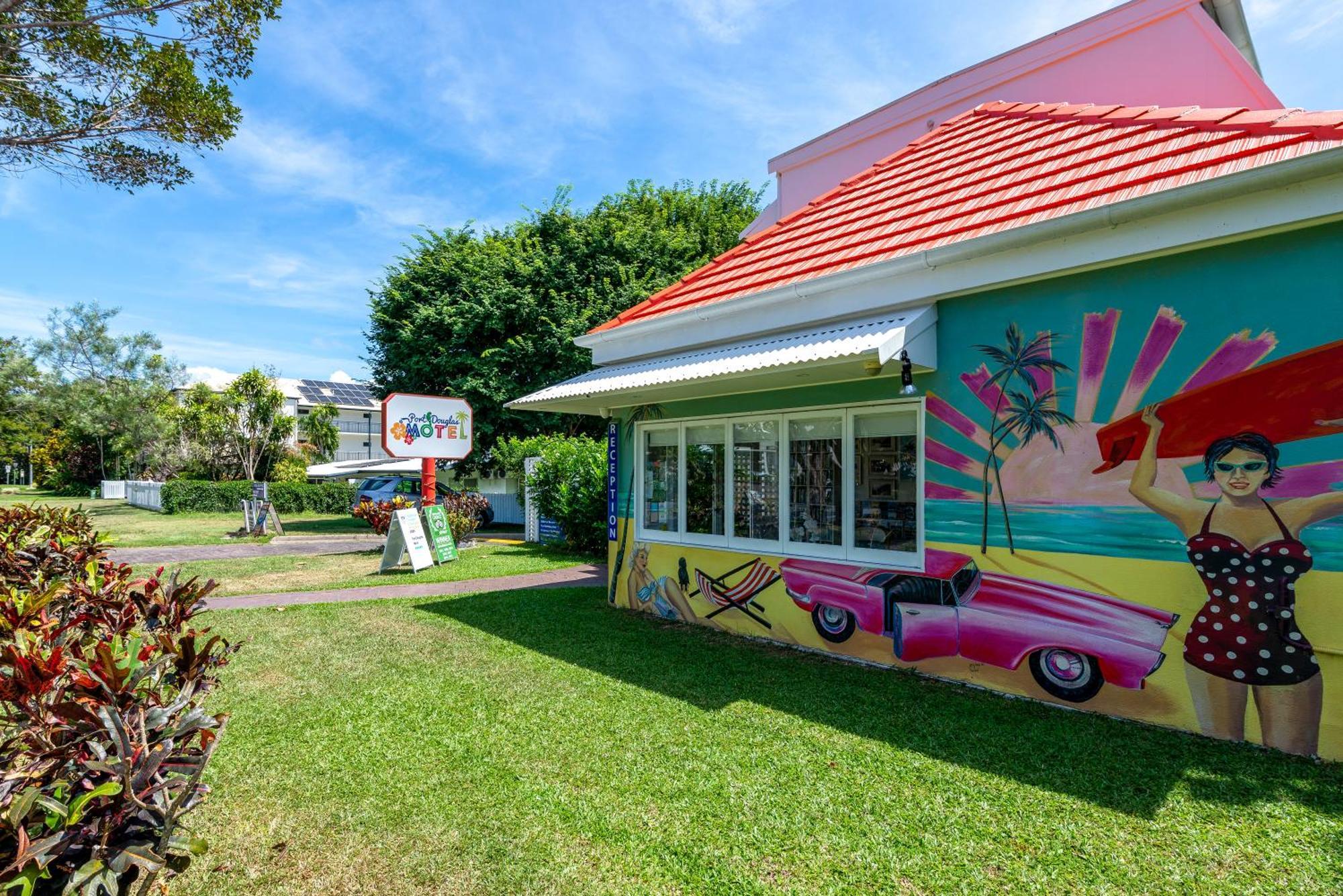 Port Douglas Motel Εξωτερικό φωτογραφία